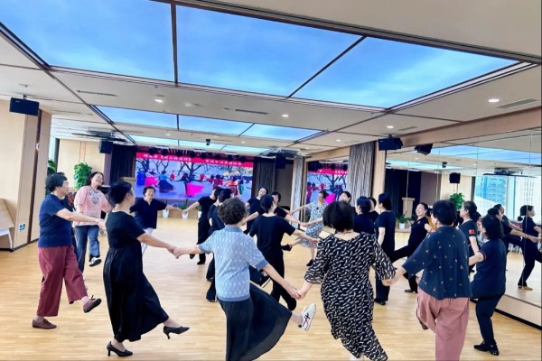深圳军休一周动态 第204期 | 关爱退休老兵晚年生活，展现军休干部独...